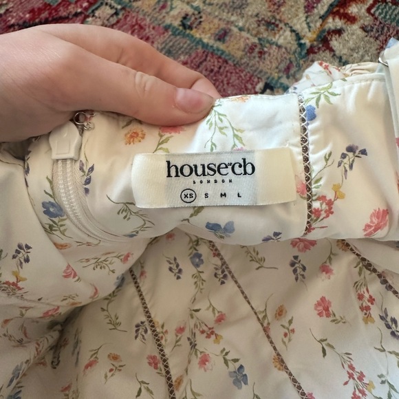 House of CB Ysabella white posy print maxi dress - Picture 4 of 4